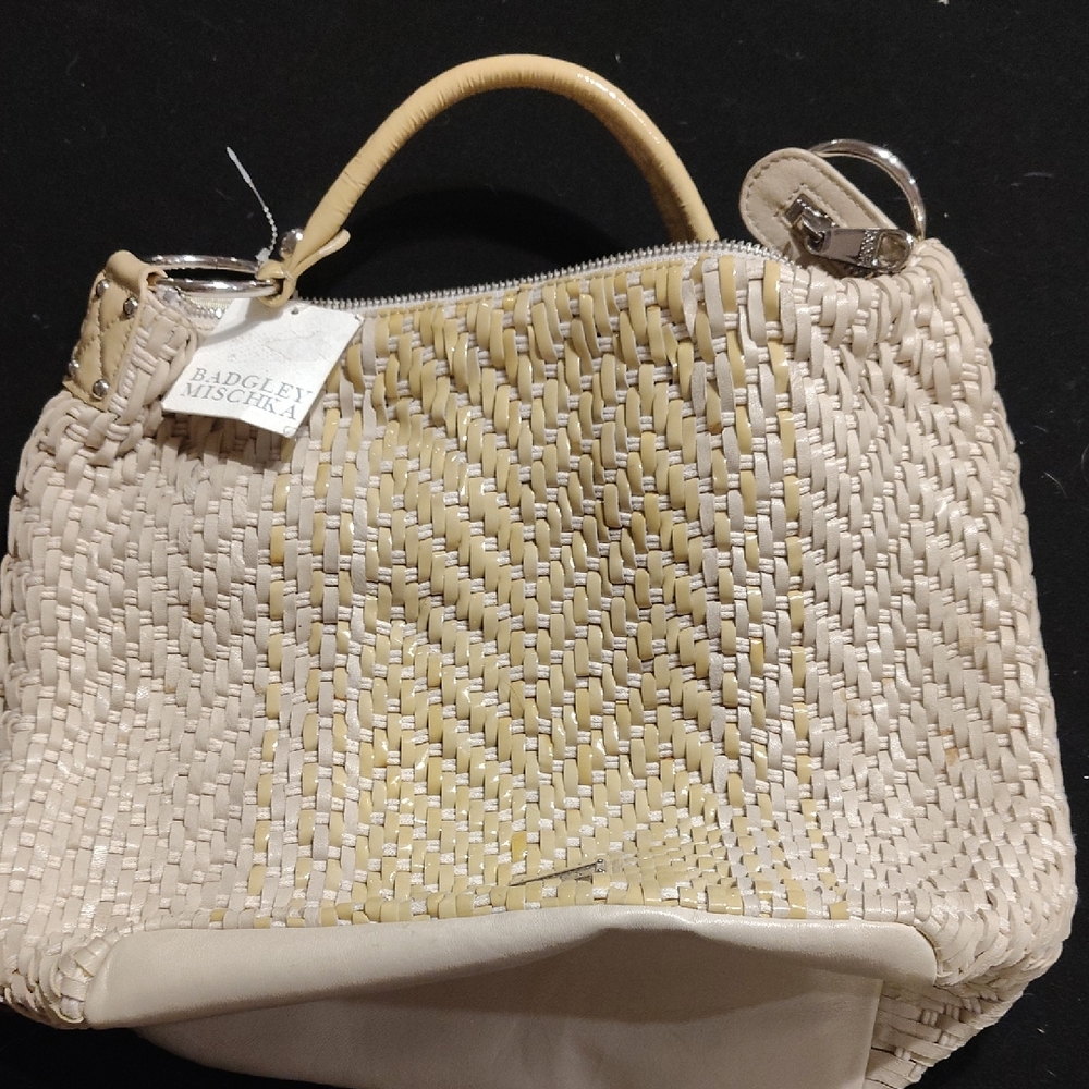 Badgley Mischka Cream Woven Shoulder Bag. Vintage!!! NWT